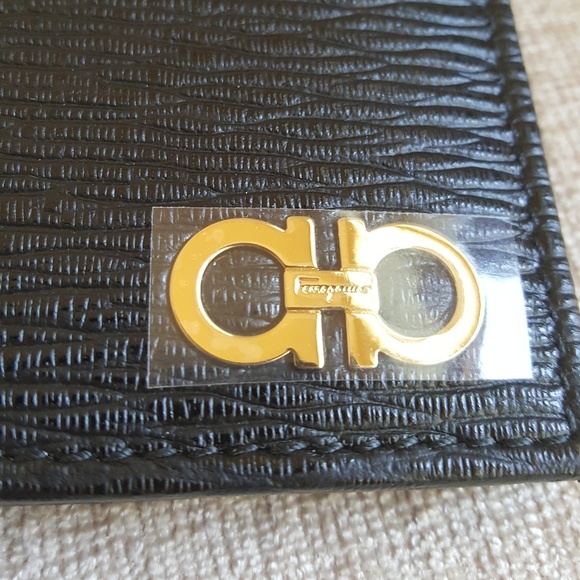 NIB Mens Salvatore Ferragamo Black Leather Wallet - Picture 6 of 8
